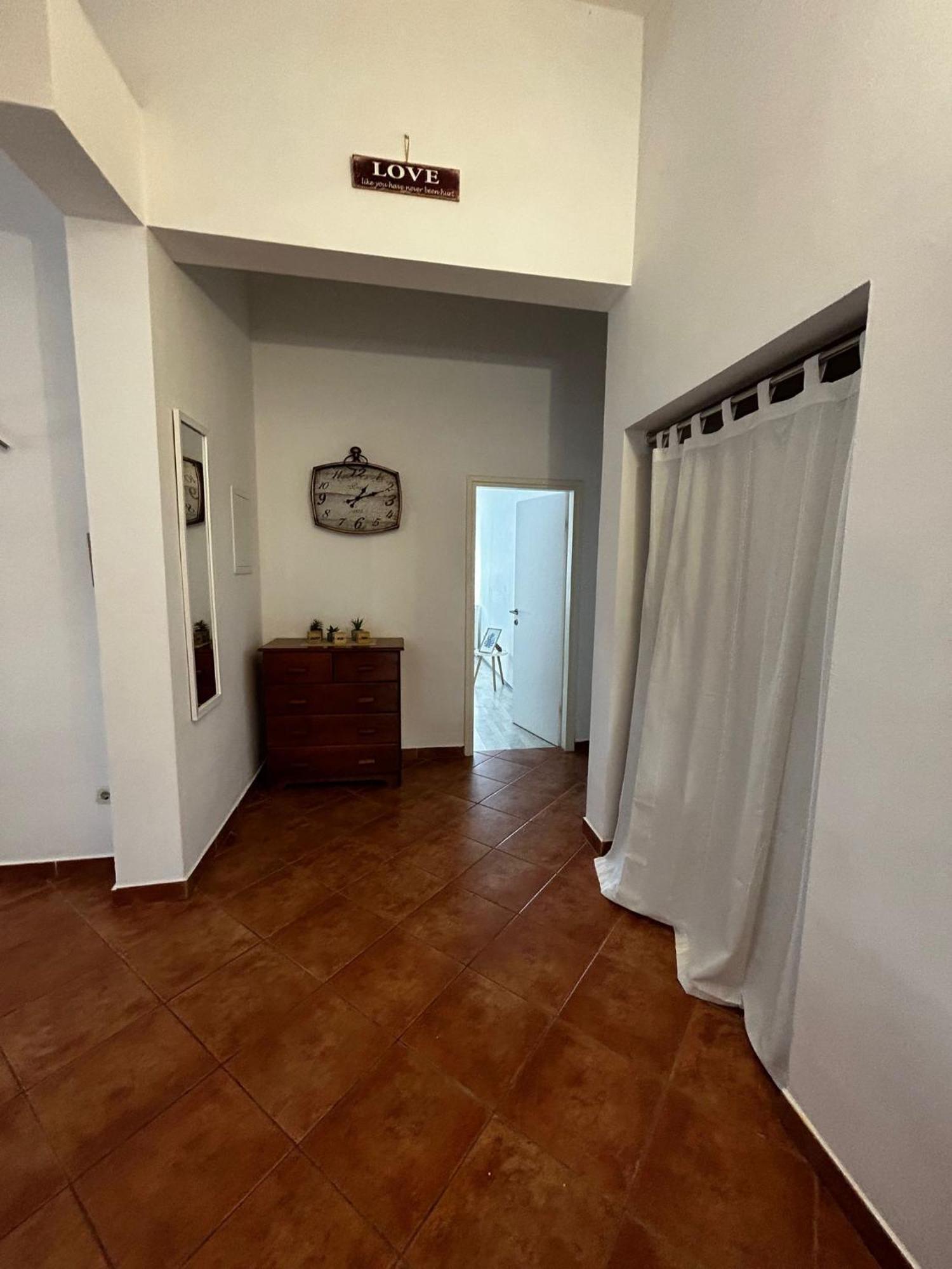 Apartments Petrovic Пироваць Екстер'єр фото